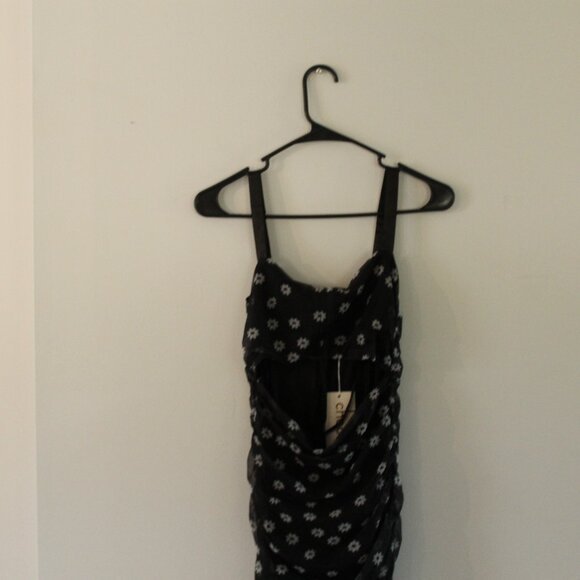 Choosy Black & White Floral Daisy Ruched Open Midrift Cutout Dress Size XS - Picture 4 of 9